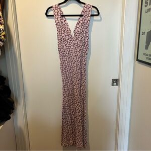 Sleeveless Floral V-Neck Maxi Dress in Dusty Mauve